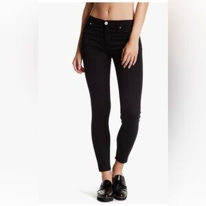 Hudson Natalie Black Midrise Super Skinny NWT Size 29